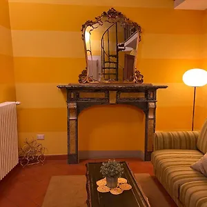 La Fanciulla Del West Apartment