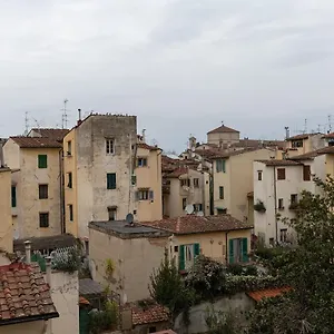Oltrarno Apartment